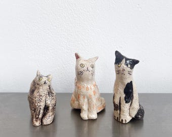 Figura de animal hecha a mano, adorno de gato de cerámica, mini figura coleccionable de animal para escritorio