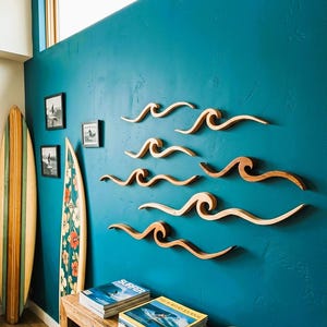 Solid wood wave decoration – Solid wood wall sculpture – Surf & Kitesurf – High-end surf decor – Seaside decor