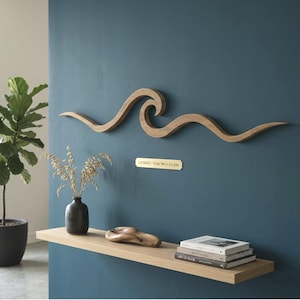 Grande onda in legno esotico di Garapa – Scultura da parete in legno massello – Surf e kitesurf – Decorazione marina artigianale – Pezzo unico