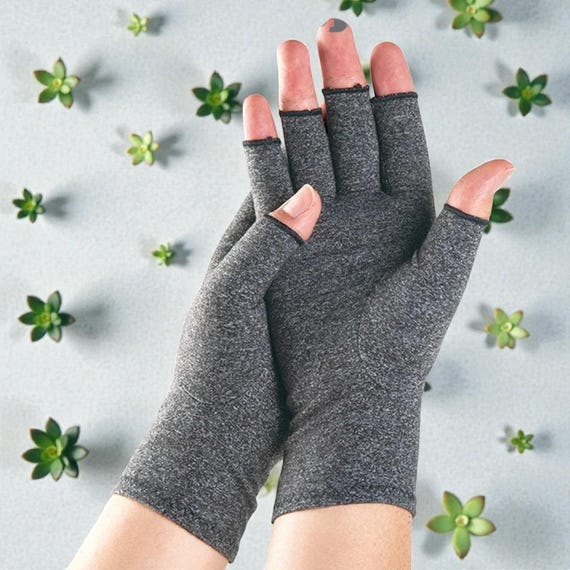 Klassische schwarze Arthritis-Kompressionshandschuhe Fingerlos zur  Linderung von Handschmerzen Karpaltunneltherapie-Handschuhe zum Stricken,  Hkeln, Tippen, Schlafen - Etsy.de