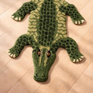 Hand Tufted Crocodile Rug – Green Wool Animal Rug, Playroom Decor