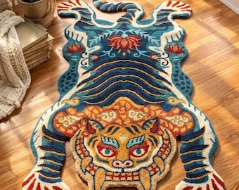 Handgetufteter Tigerteppich aus neuseeländischer Wolle | Maximalistischer Dekor-Teppich in grünem tibetischem Tigerdesign