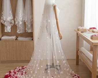 3D Rosenblad Röd Ombre Vinröd Katedralslöja Handgjord Enkelt Lager Blommig Brudaccessoar För Höstträdgårdsceremoni Boho Stil