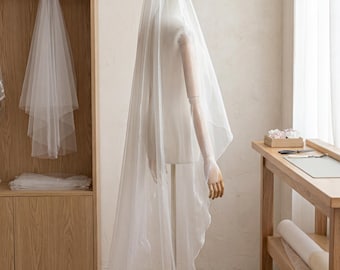 Glansig, transparent slöja 2 m, lättfångande huvudbonad i satinfinish, minimalistisk katedralbrud, modern elopement-andra look