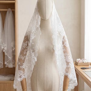 Full Lace Mantilla Veil Vintage Cathedral Length Scalloped Edge White Wedding Headpiece Soft Tulle Church Ceremony Classic Bride image 2