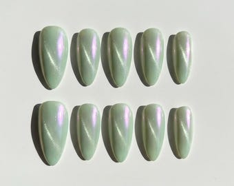 Mint Green Cat Eye Press On Nails Pearlescent Velvet Shimmer Simple Elegant Almond Fake Nails Wedding Nails