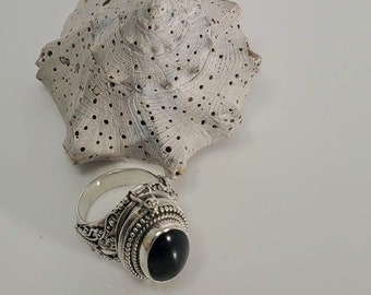 Black Onyx Gemstone Poison, Locket Ring #1040