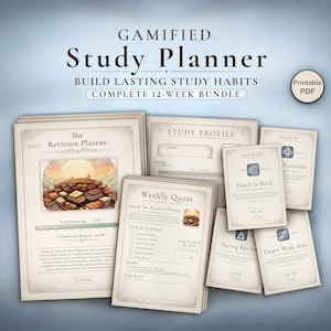 Könnte beinhalten: Ein gamifiziertes Studienplaner-Bundle mit Vintage-Ästhetik. Das Design umfasst eine "Revision Plateau"-Seite, ein "Study Profile" und "Weekly Quest"-Blätter sowie Lernschrittkarten. Der Text lautet "Build Lasting Study Habits" und "Complete 12-Week Bundle."