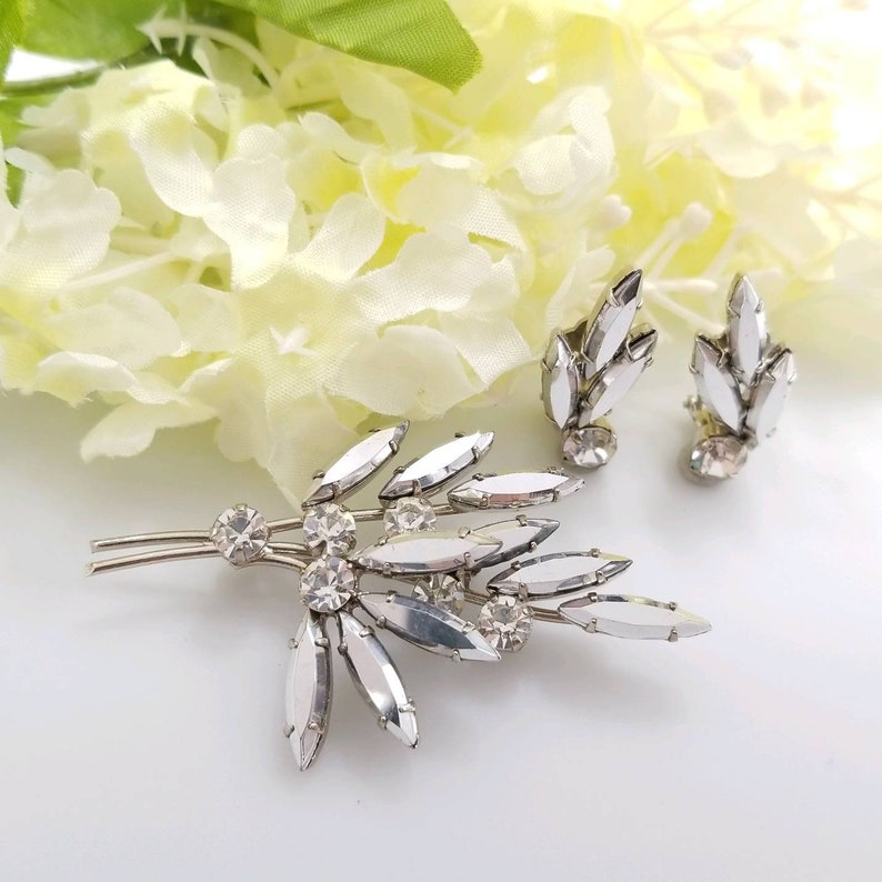 Wedding Jewelry Gift for Her Vintage Gray Hematite Rhinestone Pin Earrings Set Made Austria Silver Grey Glass Stones 1950/'s Jewelry Sets