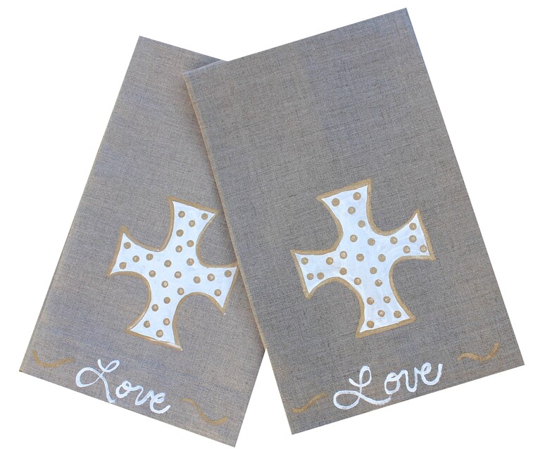 Lemondaisy Design Love Cross Linen Guest Towel