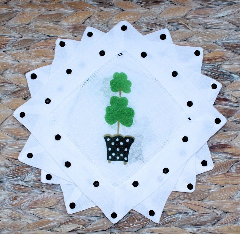 Lemondaisy Design Topiary Shamrock Cocktail Napkins - Thumbnail 3