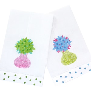 Floral Chinoiserie Vase Linen Guest Towel: Powder Room Decor