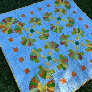 Sunshiny day quilt pattern PDF pattern image 1