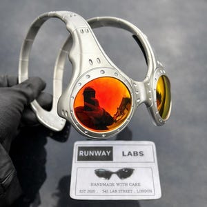Runwaylabs Over The Top FMJ Alien Oversized Blade Stallone Retro Goggles Zonnebril Zilver + Iridium Lens