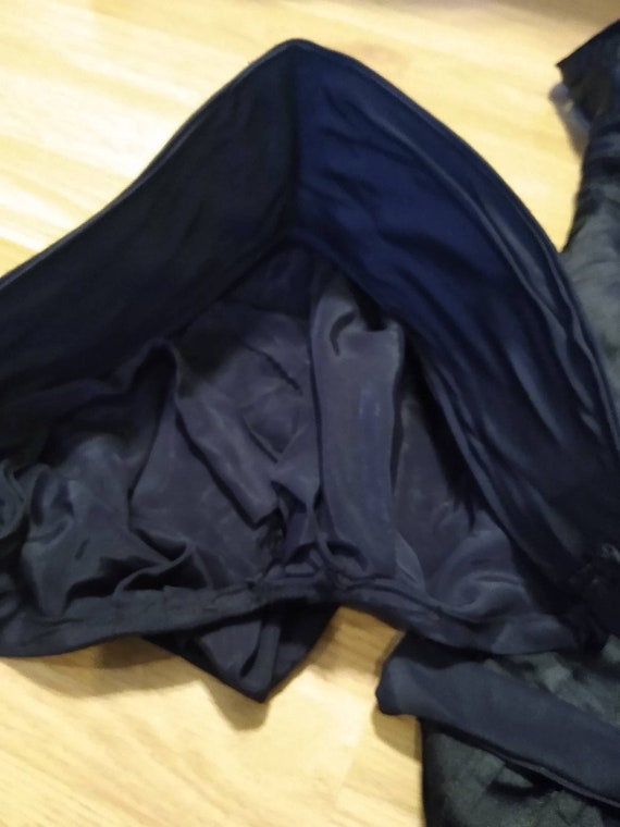Antique Victorian Woman's Mourning Clothes Clothi… - image 3