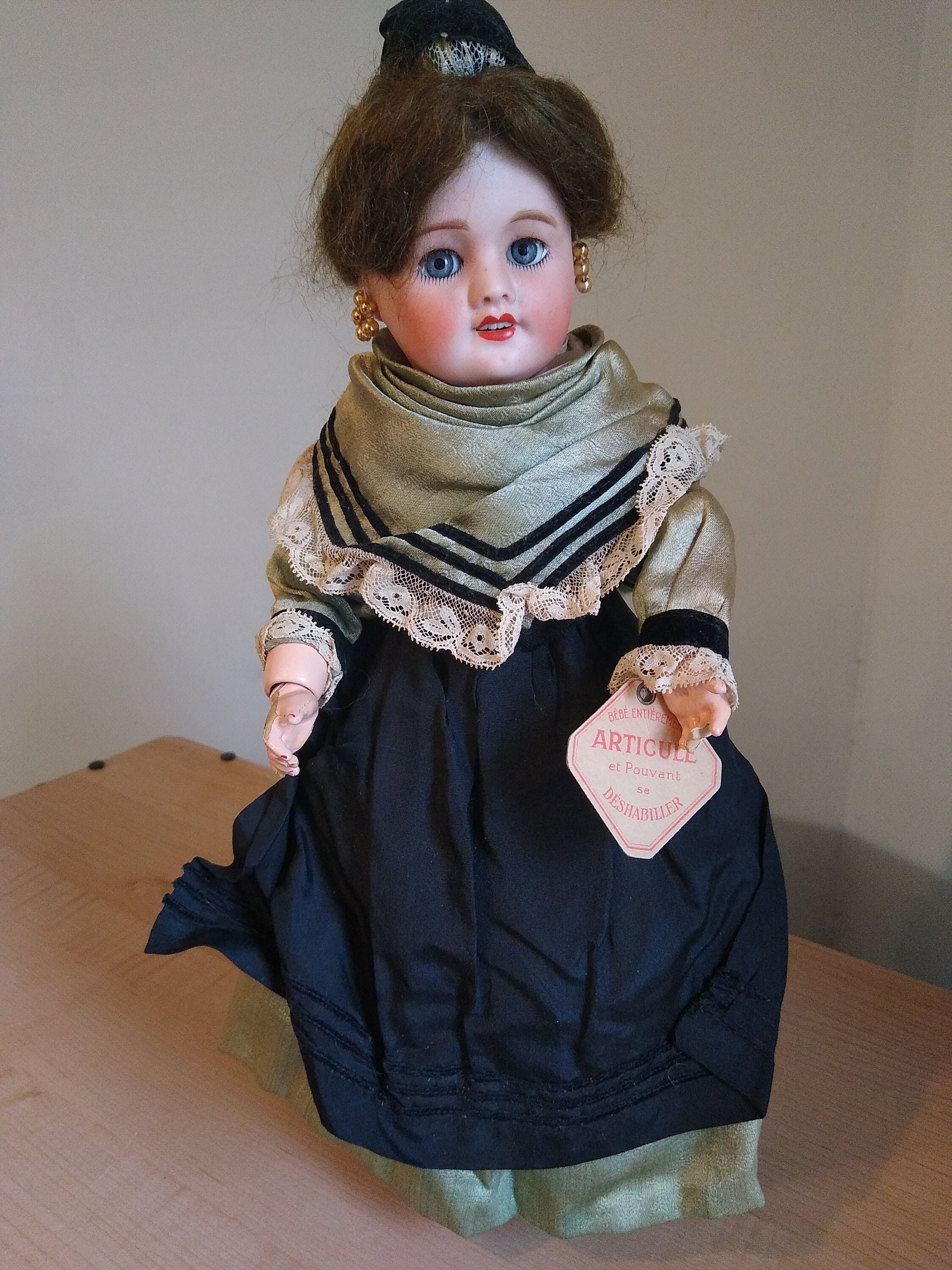 Petite Francaise J Verlingue Bisque Head 9 1/4 Doll France 1915-on