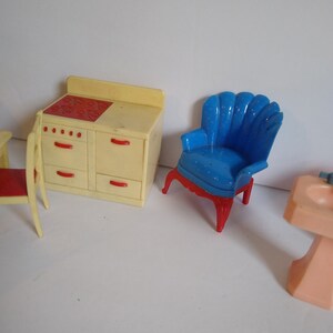 Lot Vintage Renwal Dollhouse Furniture Chairs Living Room Kitchen Bathroom Etc 1950s Mid Century MCM image 3