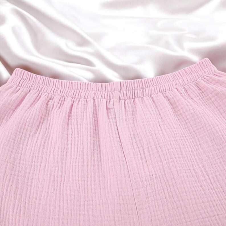 Conjunto de pijama de algodón para novia, atuendo de preparación para la novia, ropa de dormir de boda con ribete de encaje rosa claro, idea de regalo para luna de miel, aniversario, ocasión especial imagen 12
