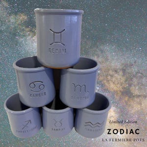 La Fermiere Zodiac Pot, Periwinkle Blue Terracotta Yogurt Cup