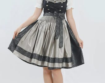 Black Midnight Elegance Dirndl | Bavarian Oktoberfest Dress | Women's Traditional German Trachten with Silver Apron
