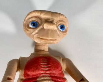 Vintage ET Action Figure - 1982 -posable Extended Neck With Speak