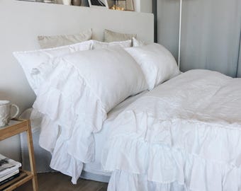 Conjunto de capa de edredom com babados em linho: roupa de cama em linho natural lavado em pedra.