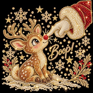 Puede incluir: Una pintura de diamantes sobre fondo negro que muestra un reno marrón con nariz roja siendo tocado por un dedo enguantado. La imagen incluye copos de nieve dorados, estrellas, bayas rojas y la palabra Boop! escrita en cursiva dorada.