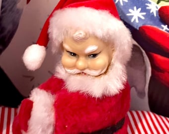 Vintage Santa Claus Clip-on Christmas Tree Hugger with Pincher Hands & Plastic Face
