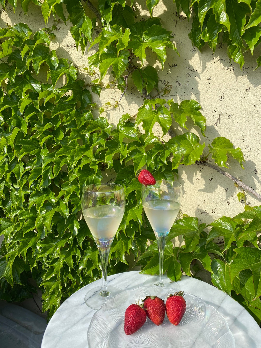 SET OF 4 Vintage Iridescent Wine Glasses, Vintage Champagne Glasses