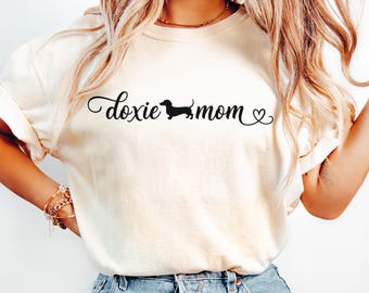 Doxie Mom T Shirt – Dachshund Script Dog Tee – Comfort Colors Vintage Shirt – Sausage Dog Mom Gift - Minimal Dachshund Tee - Weiner Top