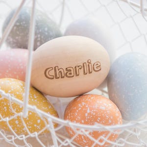 Ovo de Páscoa personalizado gravado - Ovos gravados, decorações de Páscoa, decorações de cesta de Páscoa, etiquetas de nome de ovo de Páscoa