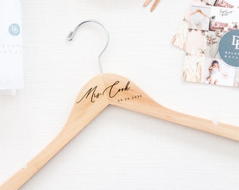 Engraved Personalized Bridal Hanger - Bridesmaid Hanger - Bridesmaid Gift - Bridal Party Hangers - Wedding Hanger - Custom