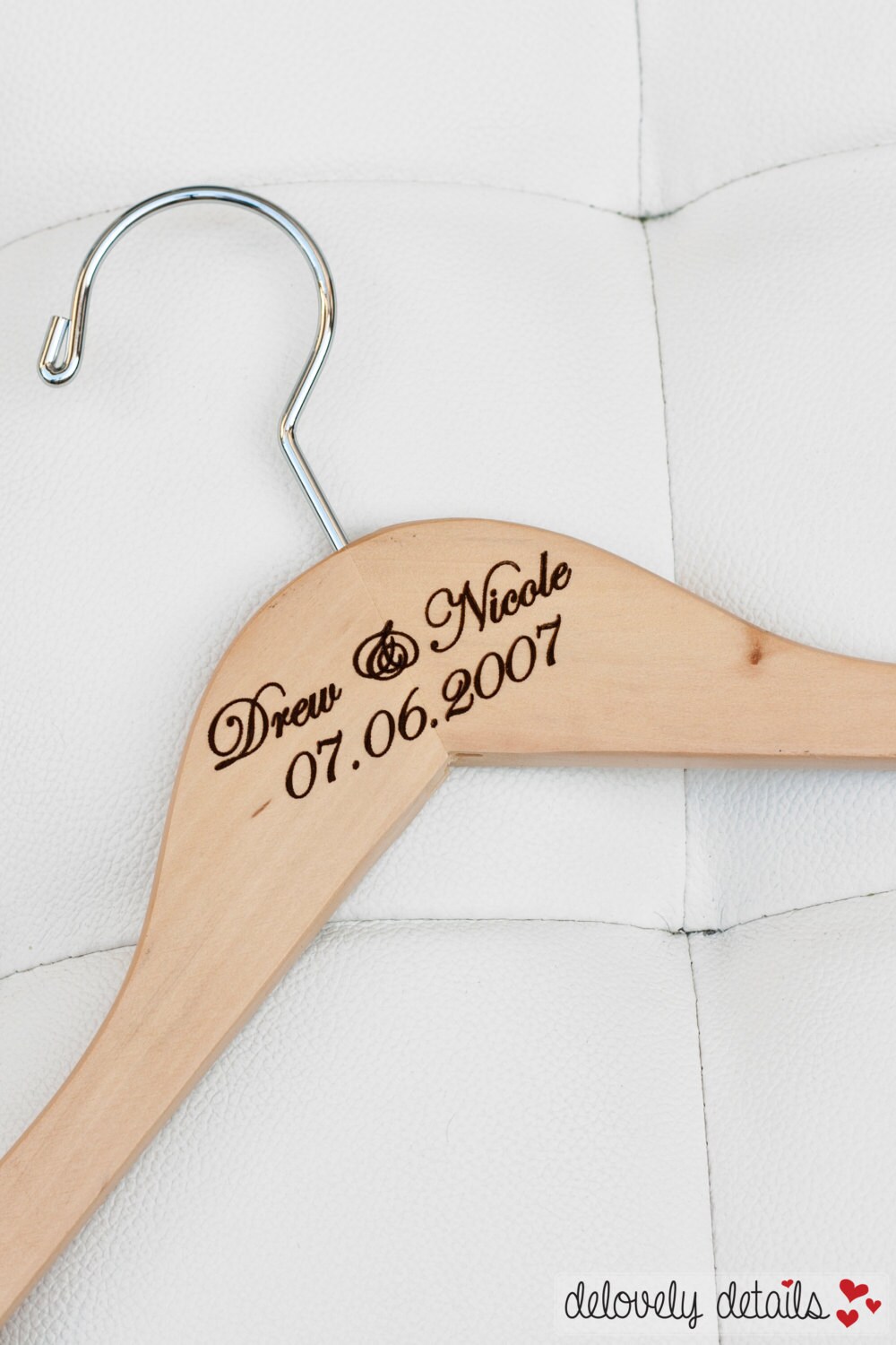 Personalized Bridesmaid Hanger - Laser Engraved Wood - Bride wedding …