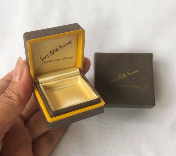 saks jewelry box