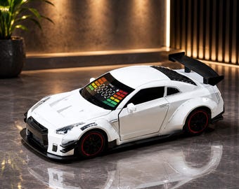 Reloj digital LED con forma de coche deportivo, sonido de motor rugido y pulverizador de niebla: decoración creativa de escritorio con forma de coche de carreras para el hogar y la oficina.