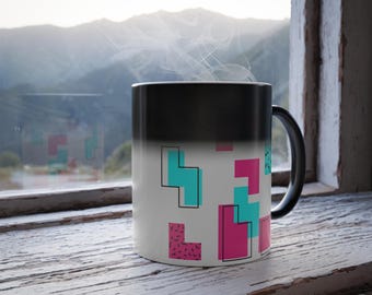 Taza con estampado geométrico retro de los 80 / Taza de cerámica de 325 ml que cambia de color con el calor