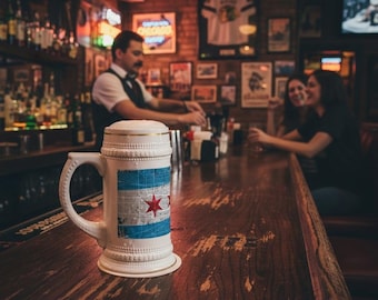 Mok van het bierpul met vlag van Chicago | Rasterweergave centrum | St. Patrick's Day 2026