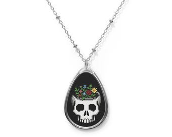 ピクセルスカルと花冠のオーバルネックレス | ティアドロップペンダント