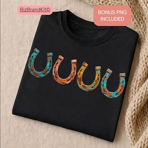 Könnte beinhalten: Schwarzes T-Shirt mit vier bunten Hufeisen-Designs in Türkis, Orange und Gelb. Das T-Shirt hat einen Rundhalsausschnitt und ist gefaltet. Der Text "BONUS PNG INCLUDED" befindet sich in einer rosa Box.