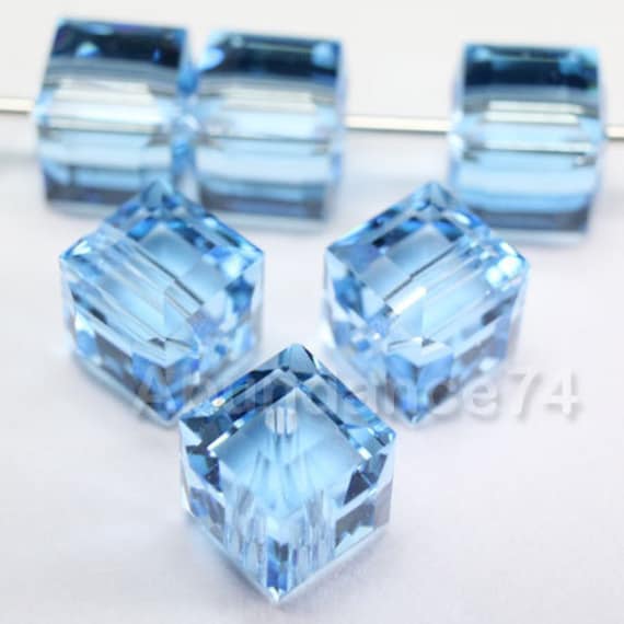 SALE 24 pcs Genuine 6mm Swarovski Element CUBE Crystal beads 5601 TANZANITE