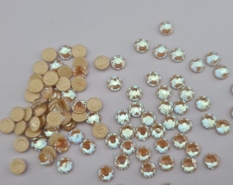 Swarovski Crystal 2028 / 2078, Ivory Cream Rhinestone Flatbacks  -  Select quantity, Available Sizes:  SS10 SS20 SS34