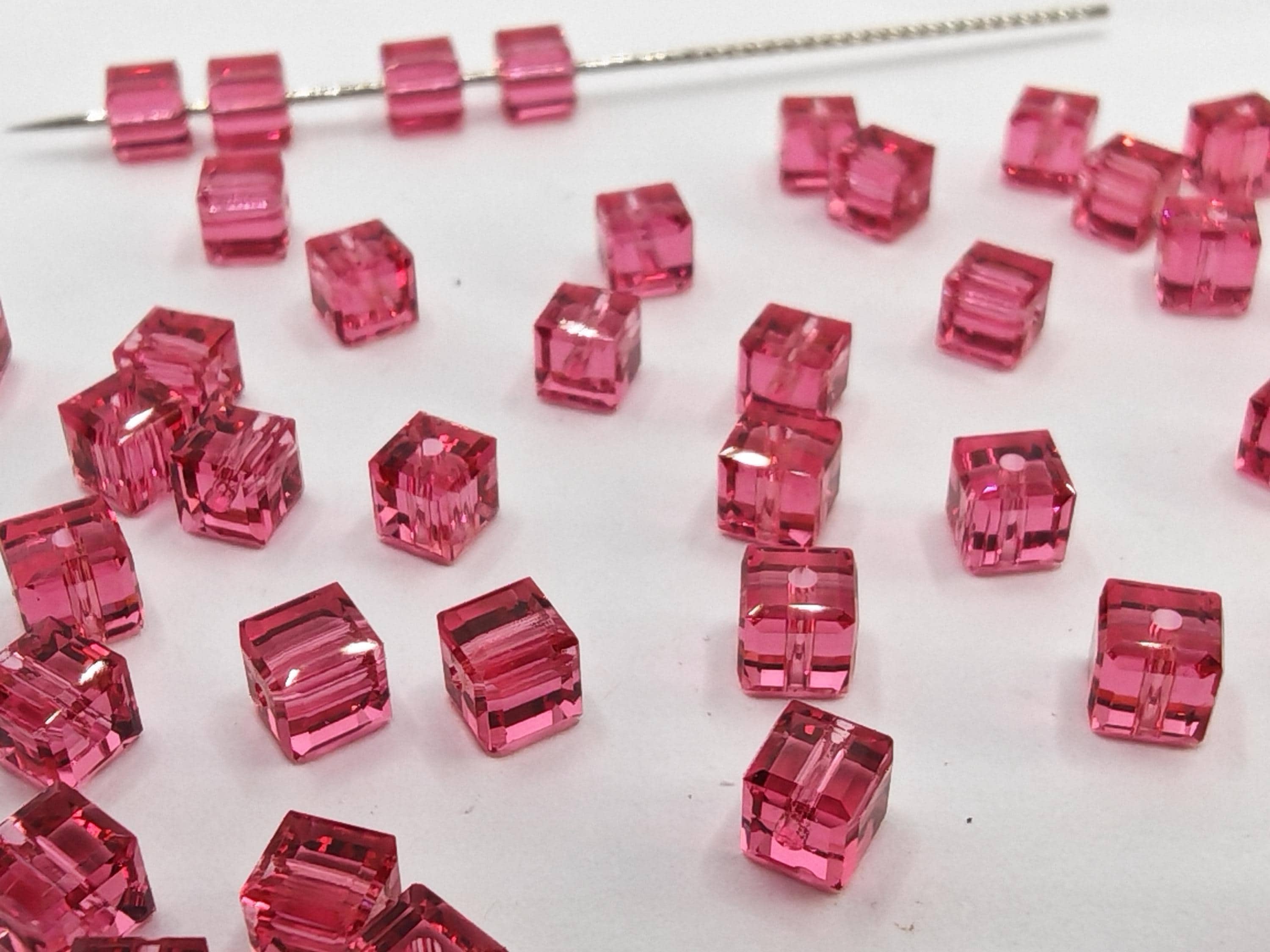 Swarovski Crystal 5601 4mm and 6mm CUBE - Indian Pink ( Select