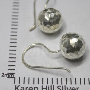 KAREN HILL Tribe 98% Handmade SILVER 28mm Hammered Round Ball Earring KN27 image 3