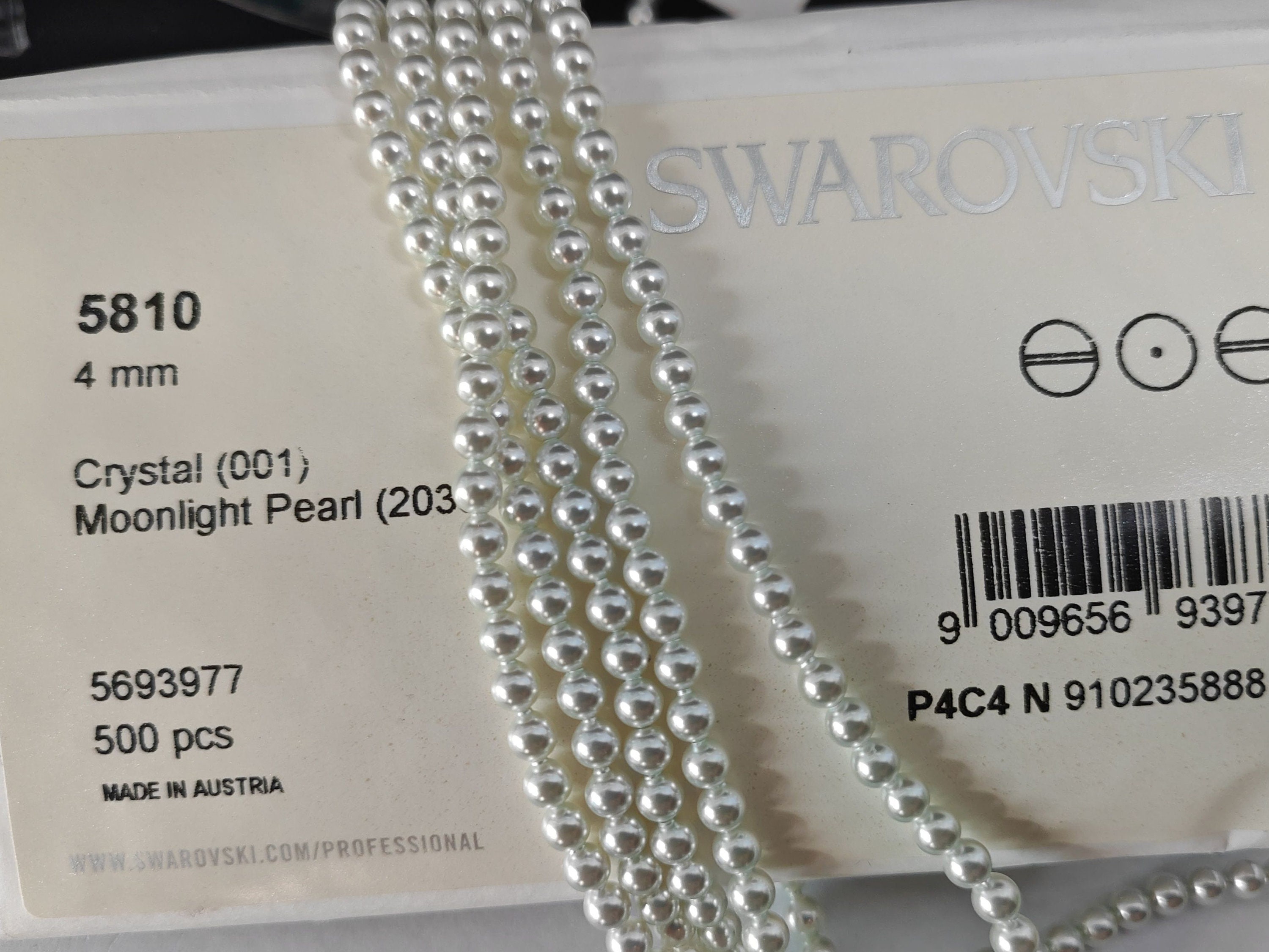 Swarovski Crystal Pearl 5810 Round Ball Pearl Color: Crystal Swarovski Crystal Pearl 5810 Round Ball Pearl Color: Crystal