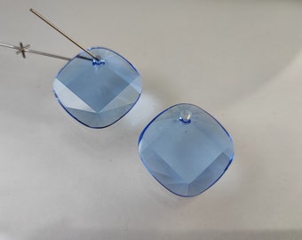 スワロフスキー® 6058 メトロペンダント クリスタルクリア。18 mmと25 