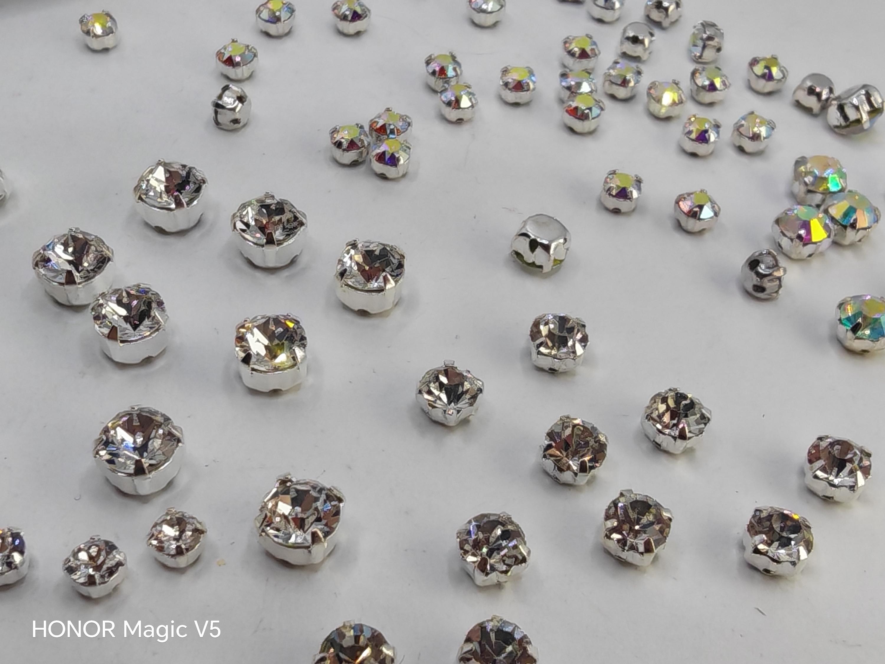 Swarovski 53200 Montees Rhinestones in Sew on Setting Ss12, Ss16