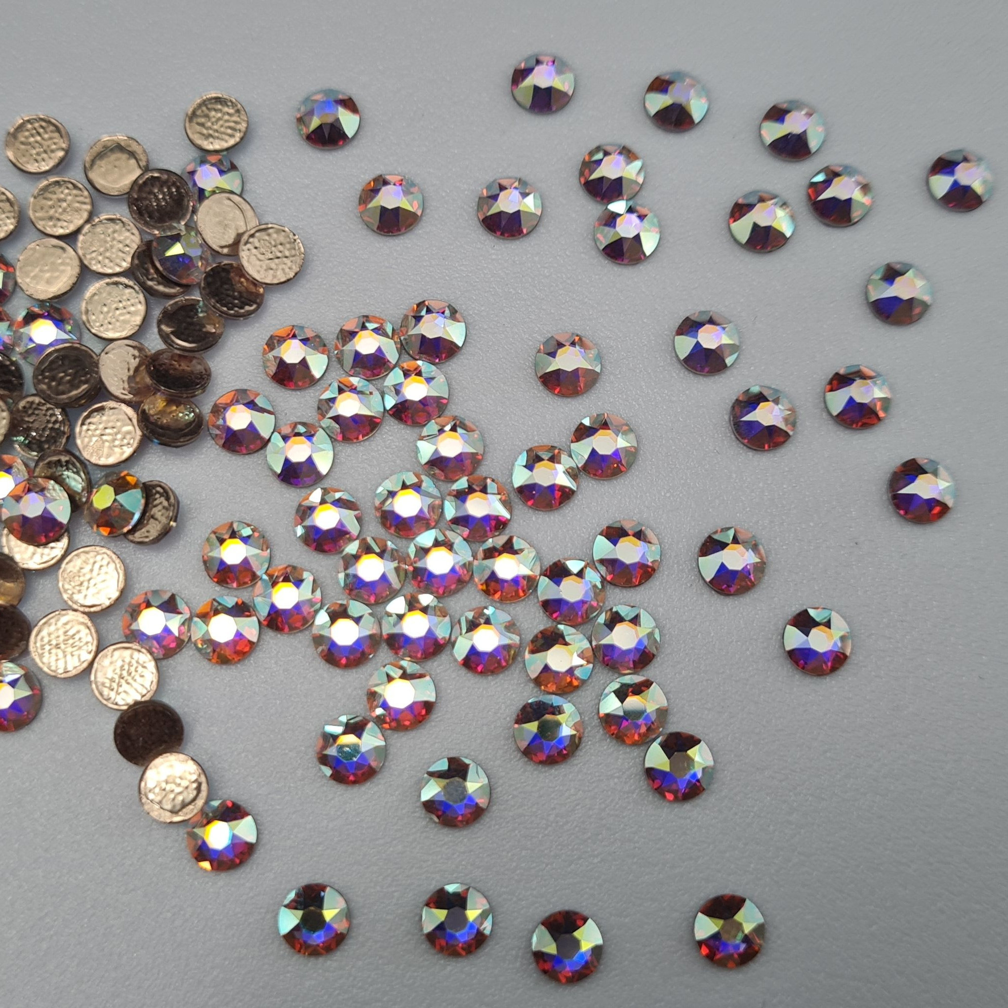 Swarovski Crystal 2000 / 2058 / 2088 / 2028 / 2038 / 2078, Crystal