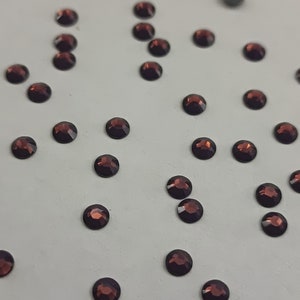 144 pieces Swarovski Crystal 2000 / 2028 / 2038 / 2078, Cyclamen Opal Hotfix HF - Rhinestone Flatbacks  -  ss16 2028 Clearance Sales