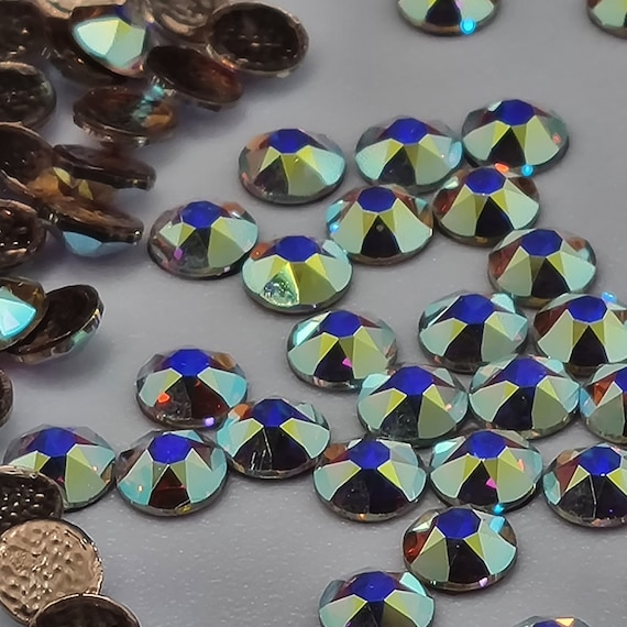 Swarovski Crystal 2000 / 2058 / 2088 / 2028 / 2038 / 2078, Crystal