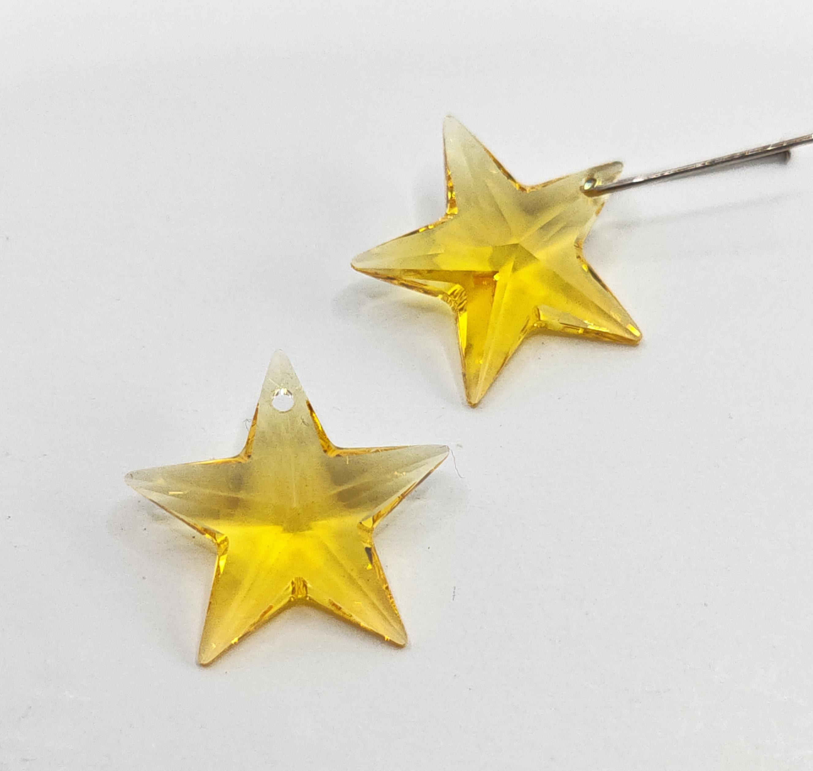 スワロフスキークリスタル 6714 20 mm スターペンダント 2個 - クリア